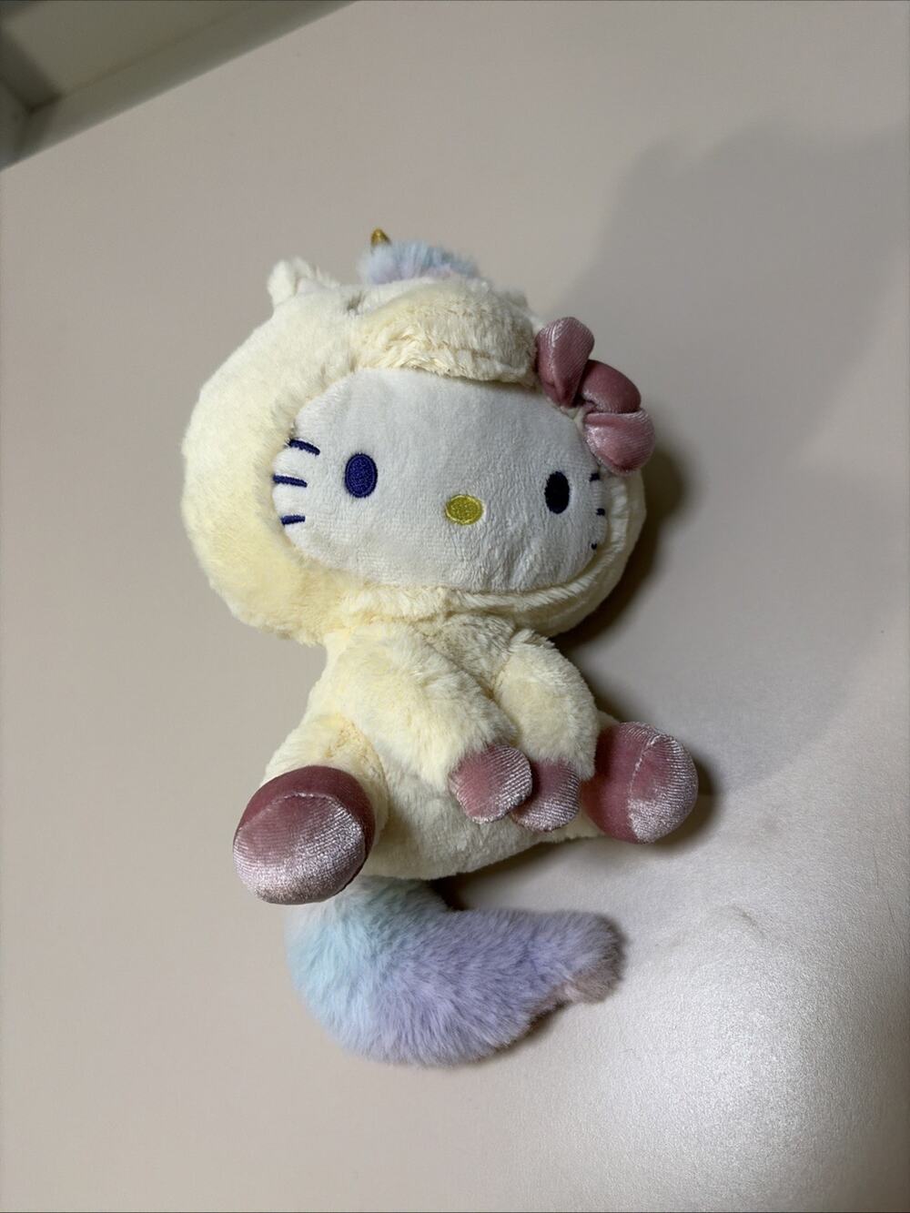Sanrio Hello Kitty Unicorn Plush Cream Rainbow Pastel 2023 9.5in No Tag
